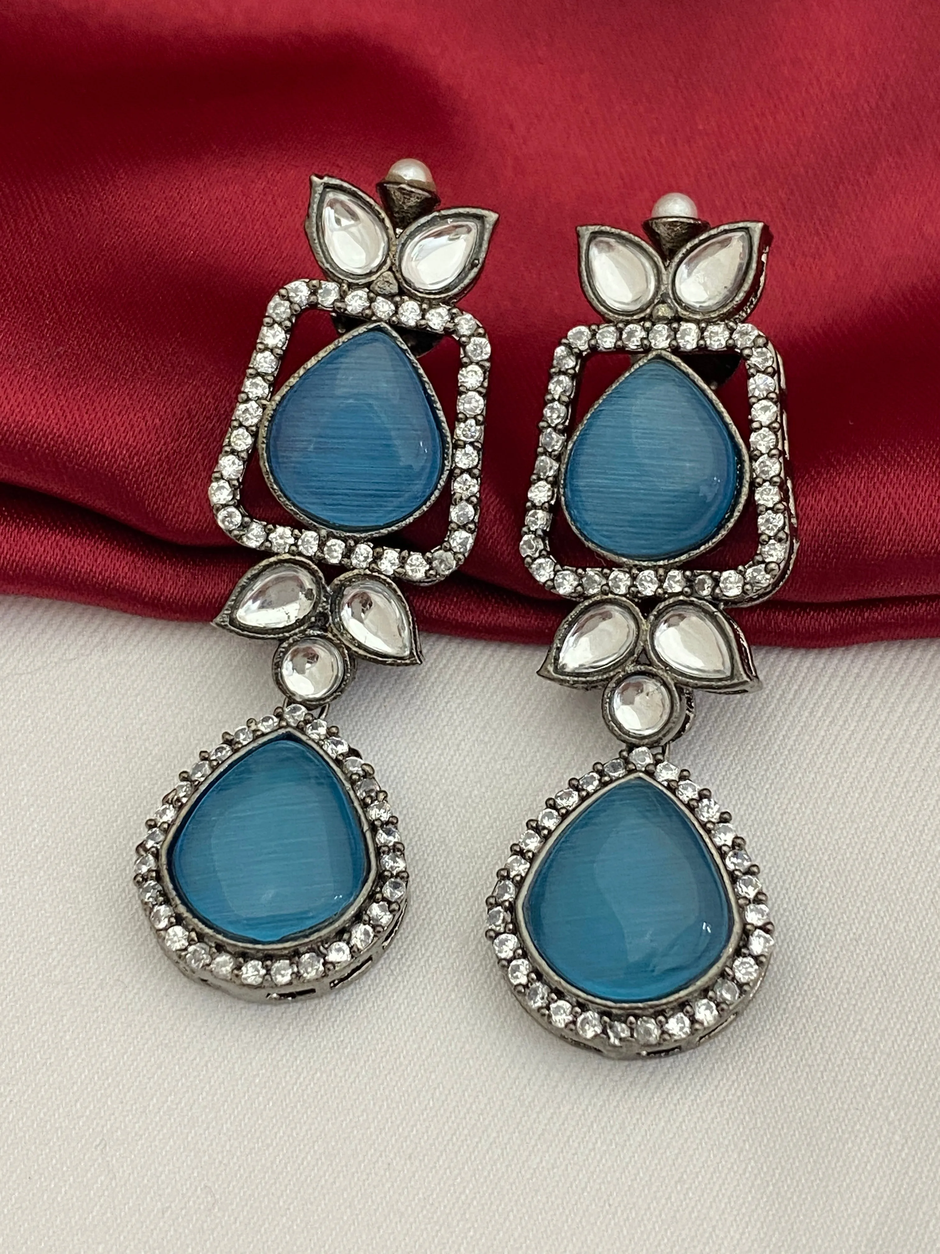 Beautiful Oxidized Sky Blue Color Kundan Necklace With Earrings