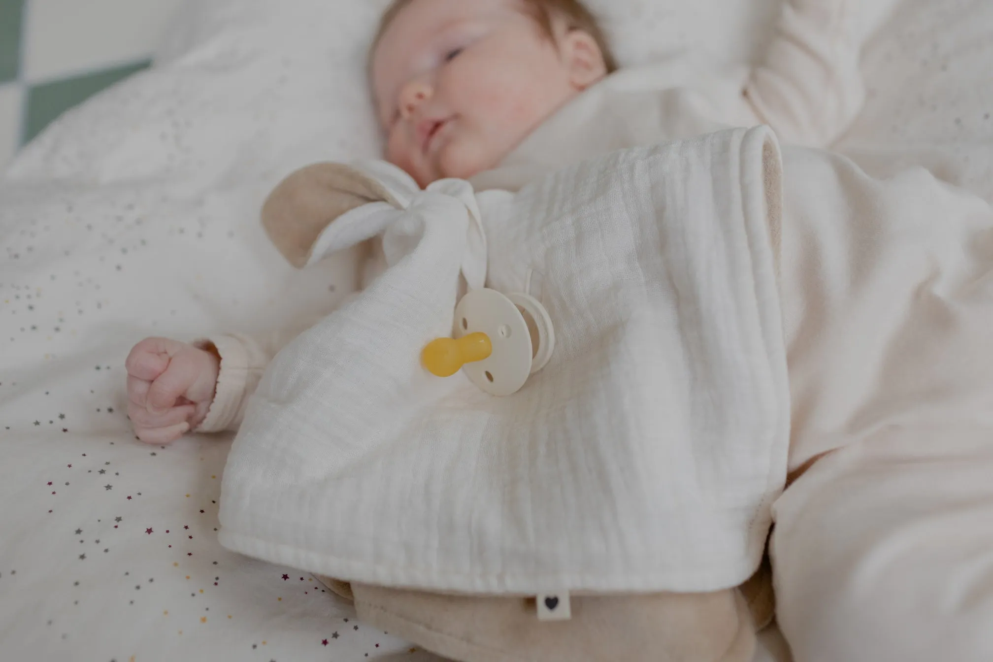 Bibs Kangaroo Cuddle Cloth - Ivory