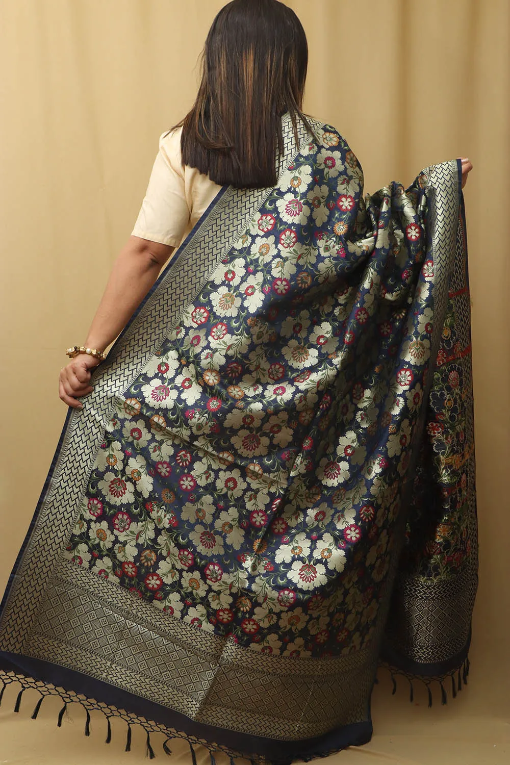 Blue Banarasi Kimkhwab Design Silk Dupatta - Elegant and Luxurious