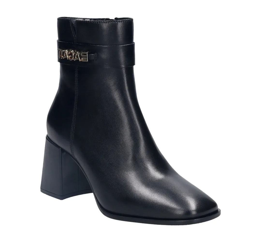 Bugatti Ladies Leather Block Heel Ankle Boot D11-ABT34