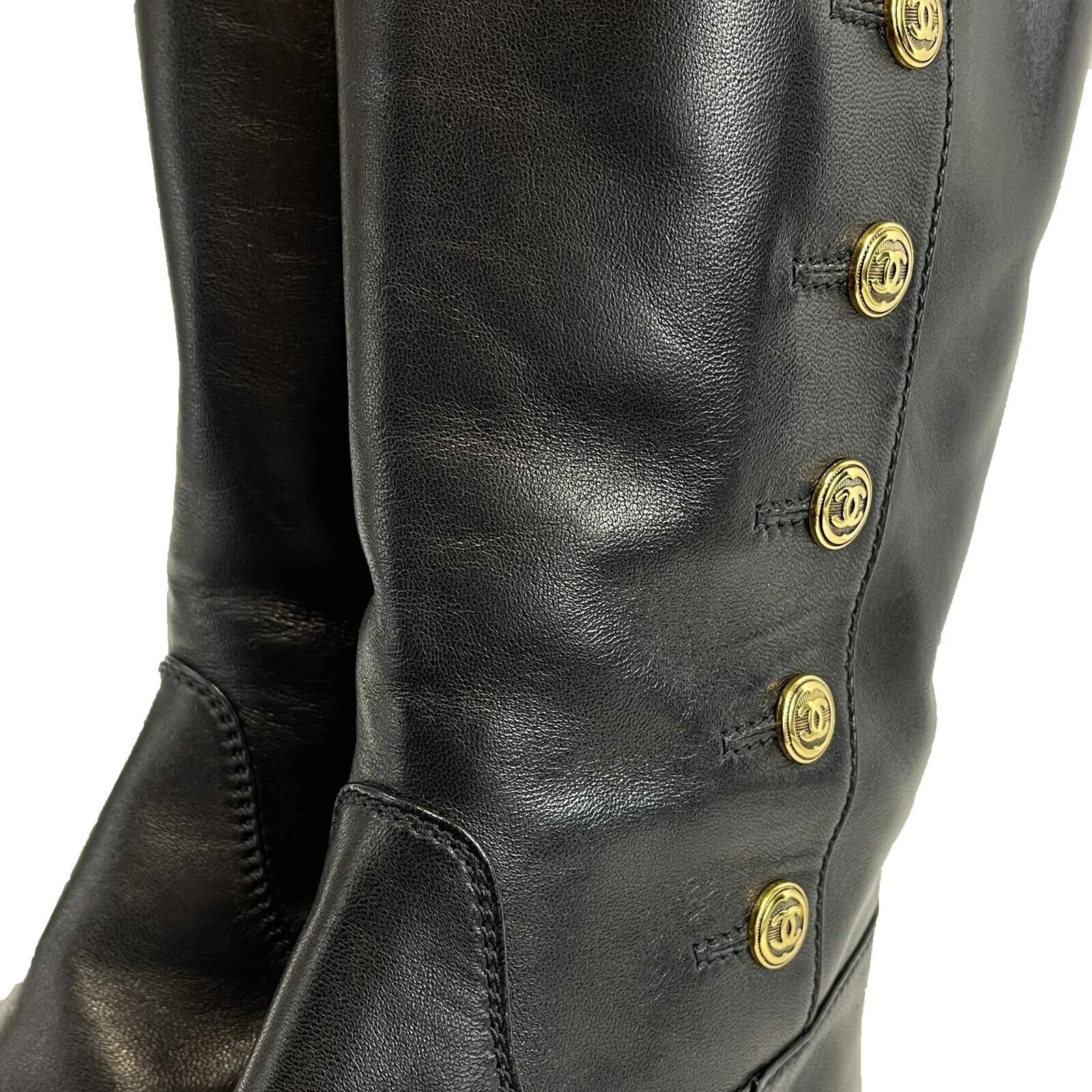 CHANEL - VINTAGE 9 CC Gold Buttons Black and Gold Leather Boots - 37 US 6.5