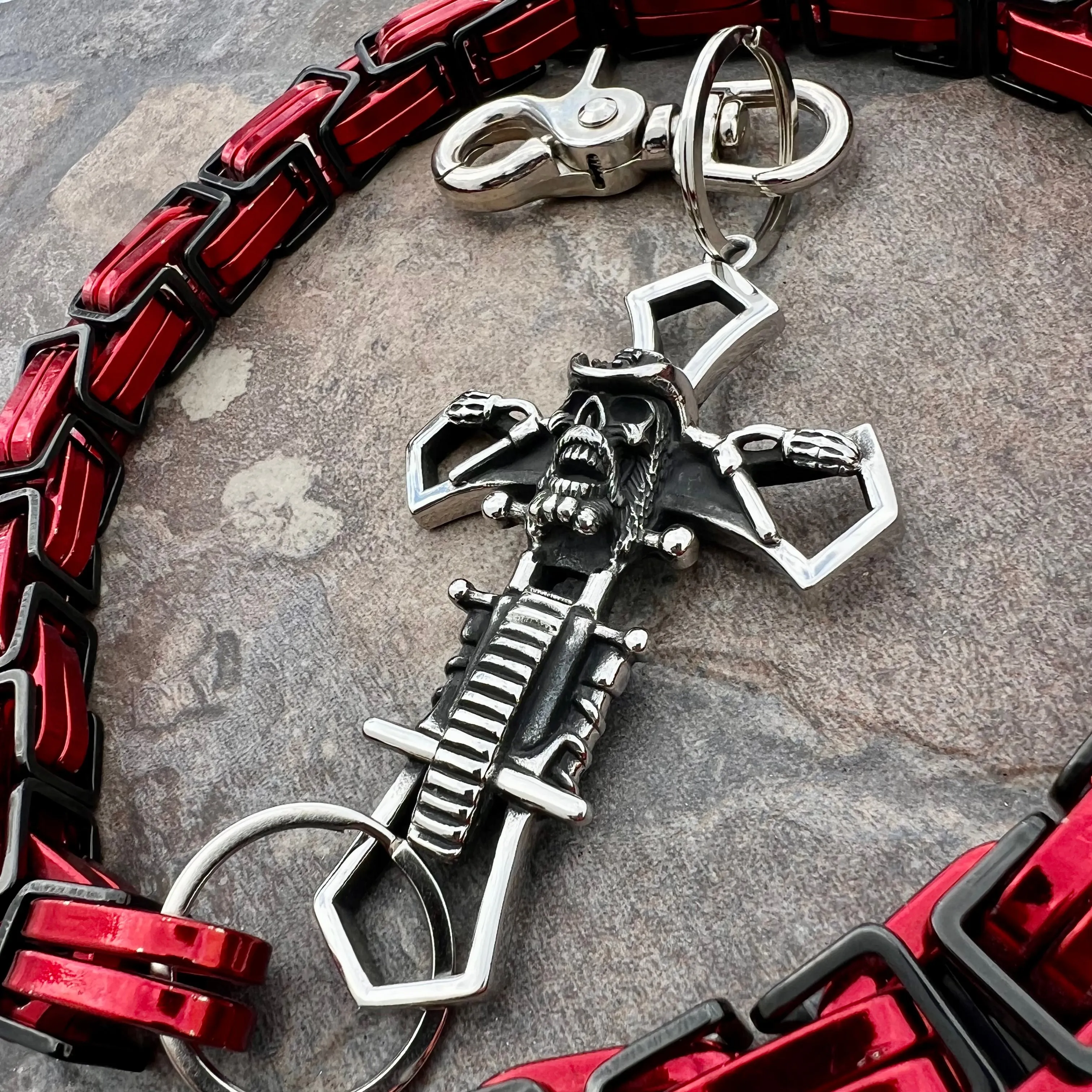 Cowboy Cross Wallet Chain - Black & Red Daytona CVO - WC227CVO