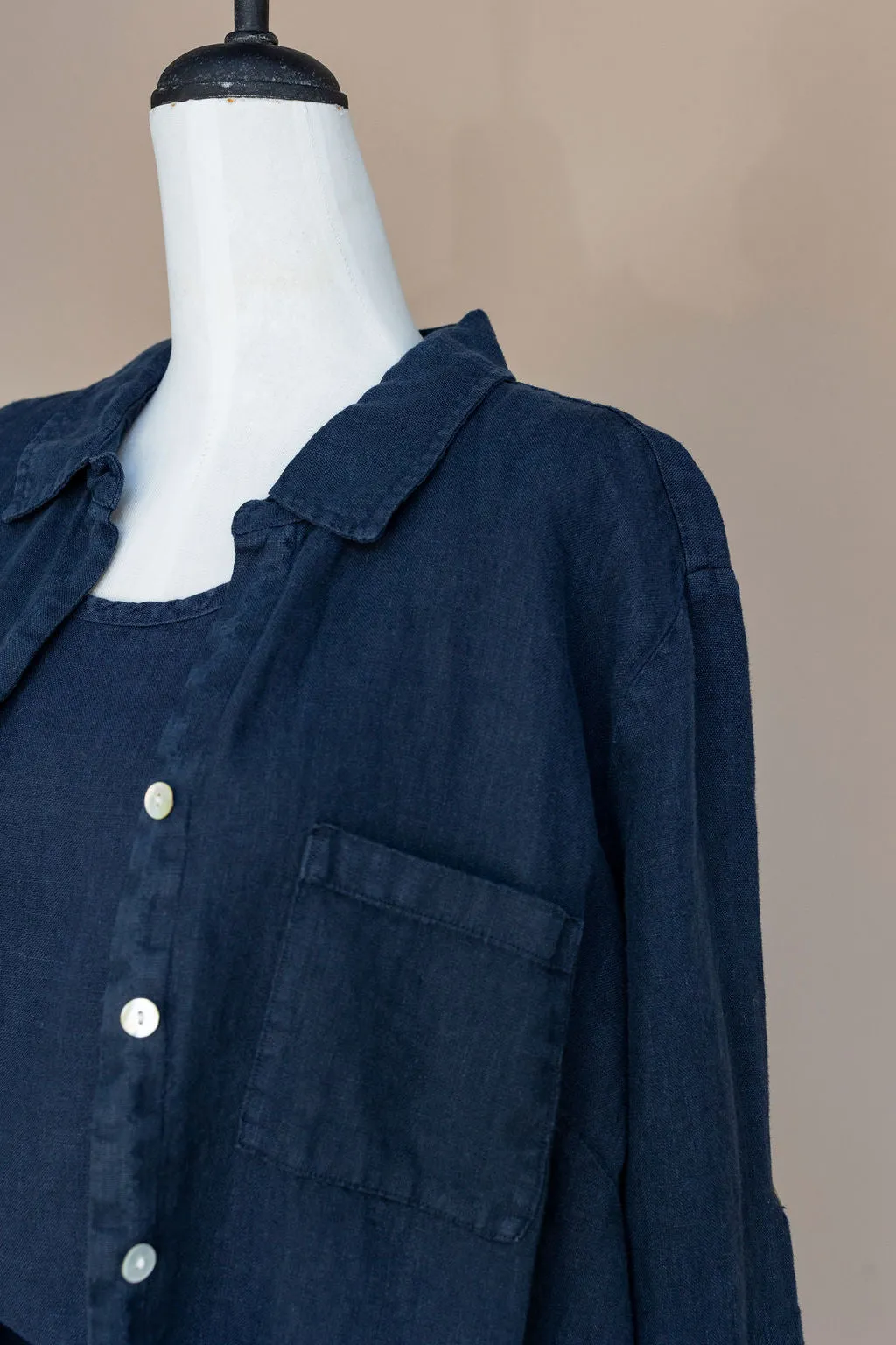 Dolcezza - Linen Blouse - Dark Navy