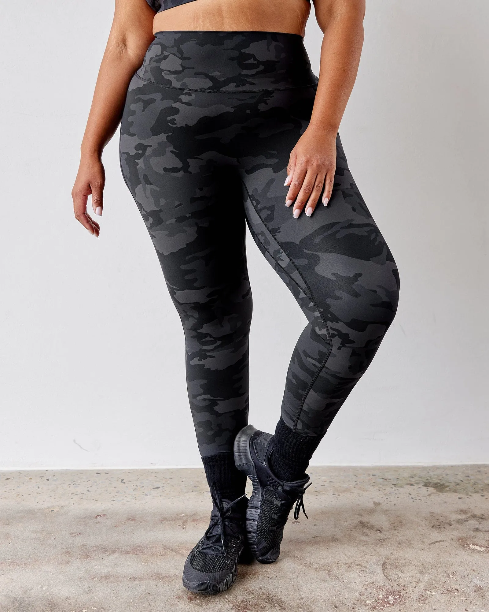 Elixir Full Length Leggings - Black Camo