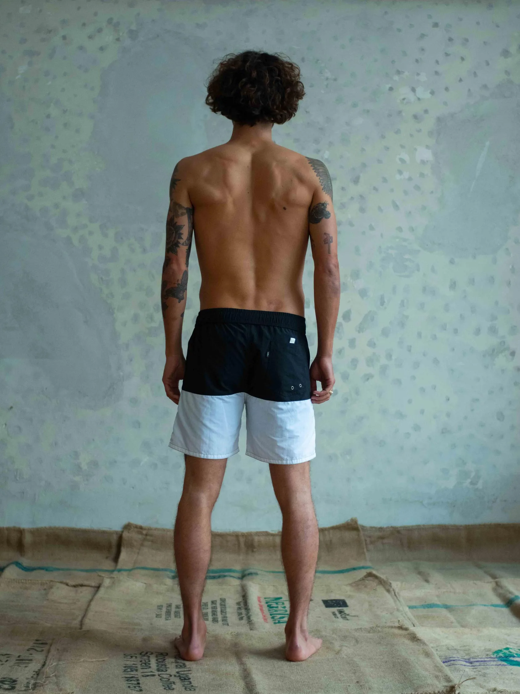 LIFEGUARD BOARDSHORTS BLACK & CRU