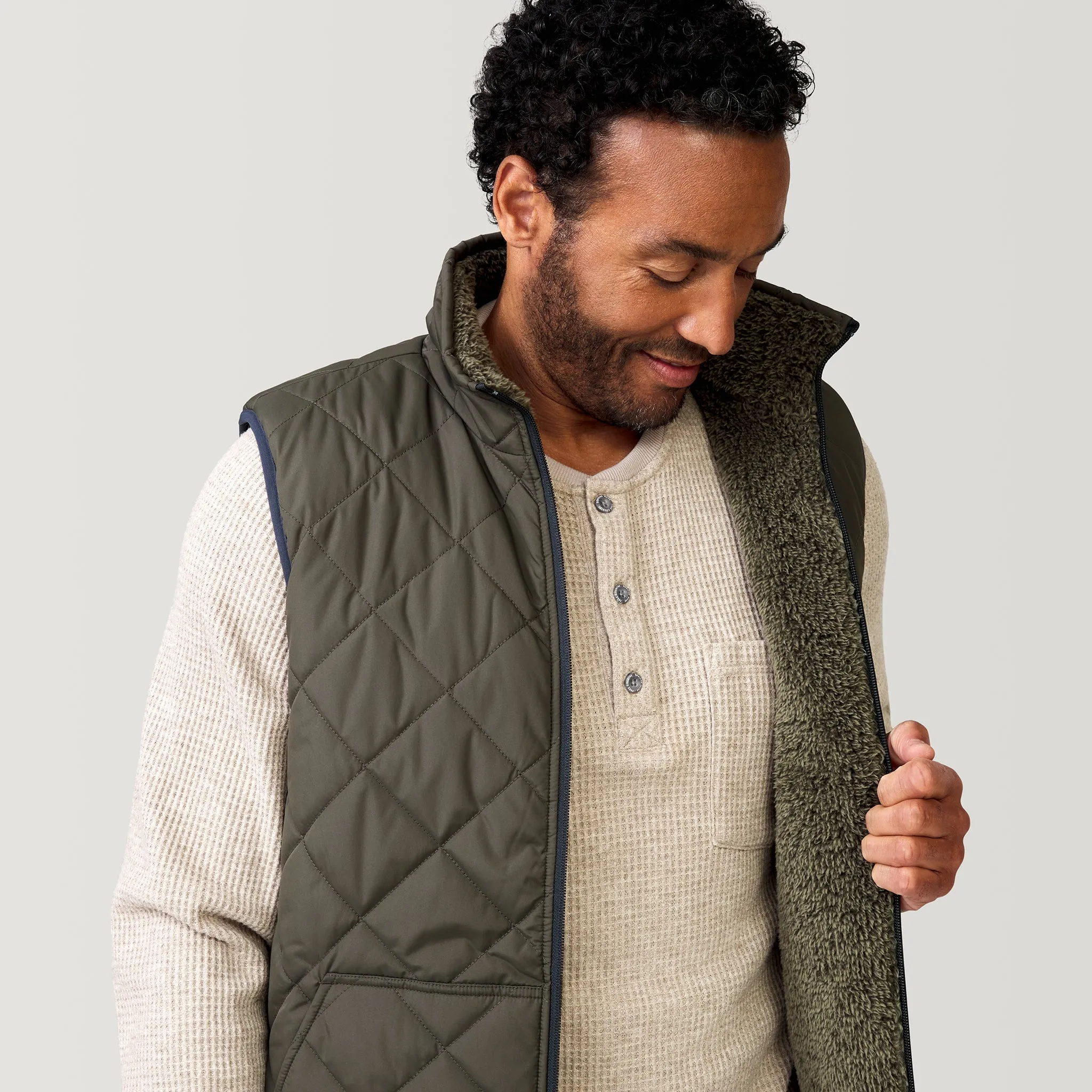 Men's Atlas Quilted Reversible Sherpa Vest