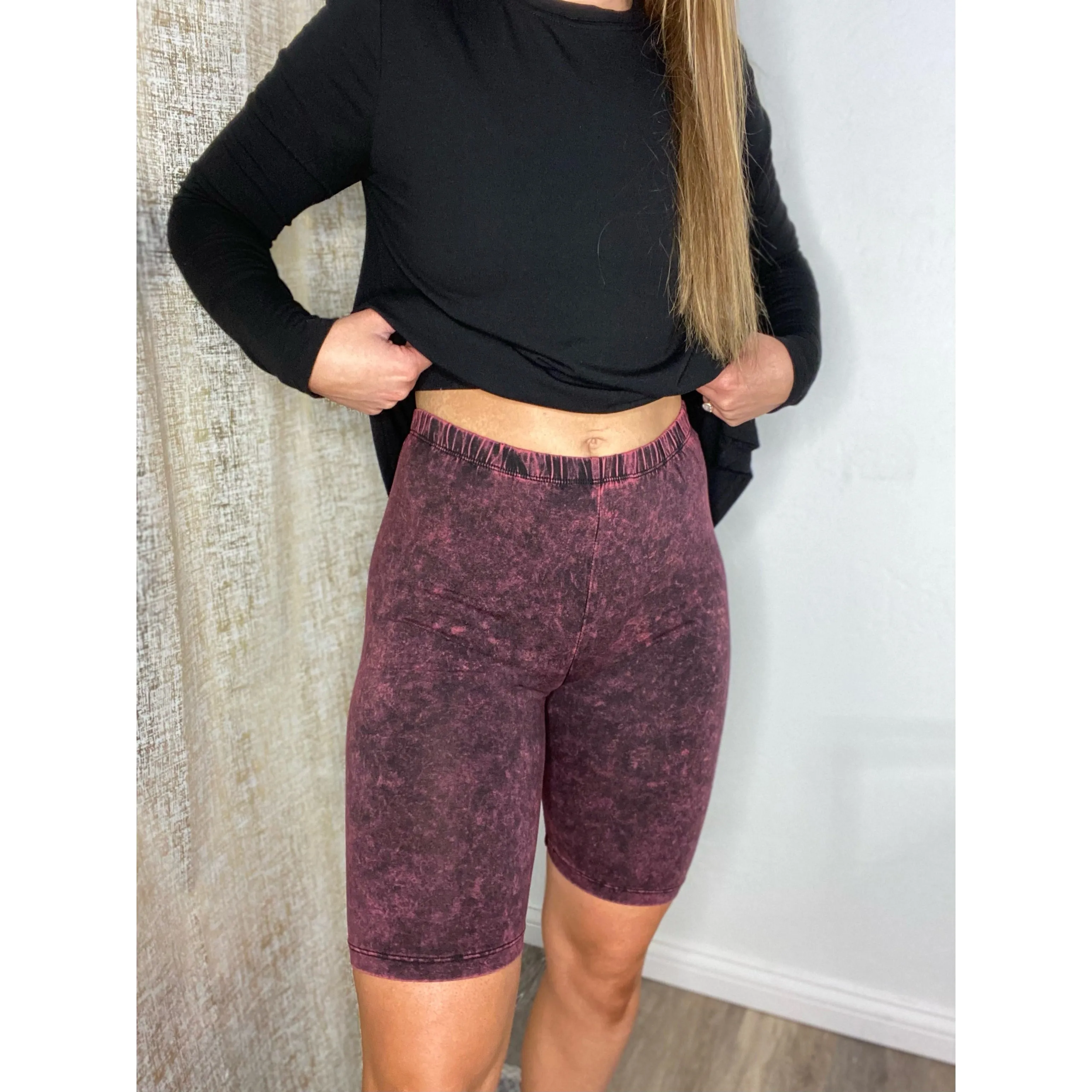 Mineral Washed   Biker Shorts (CURVY)