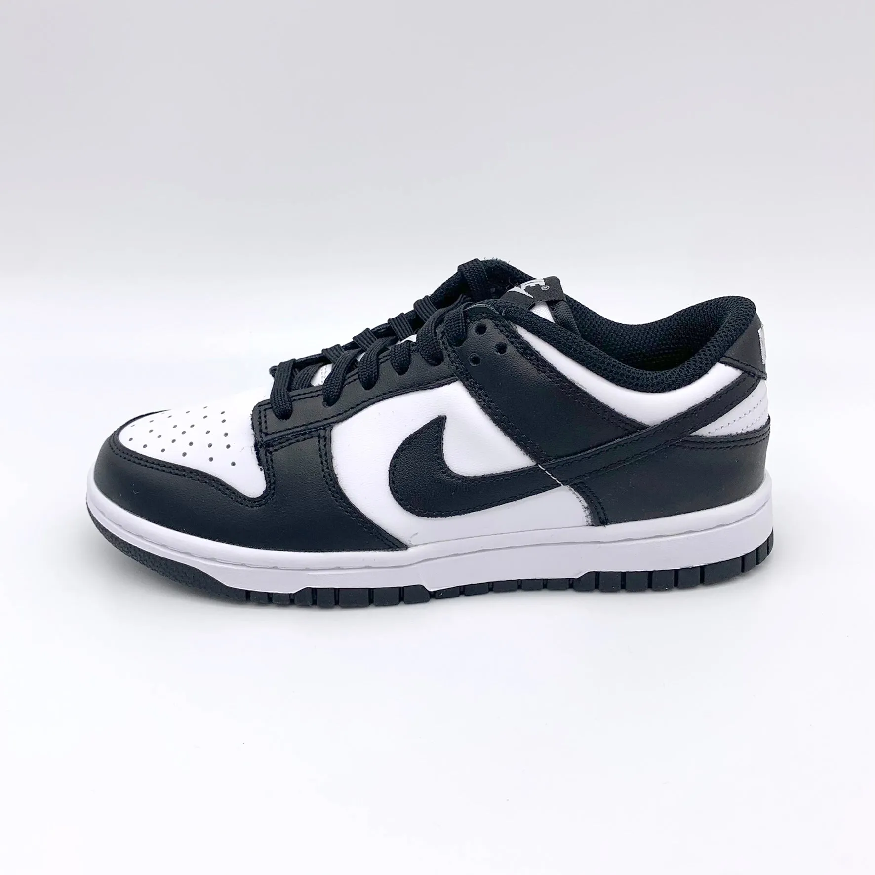 Nike Dunk Low Retro White Black Panda