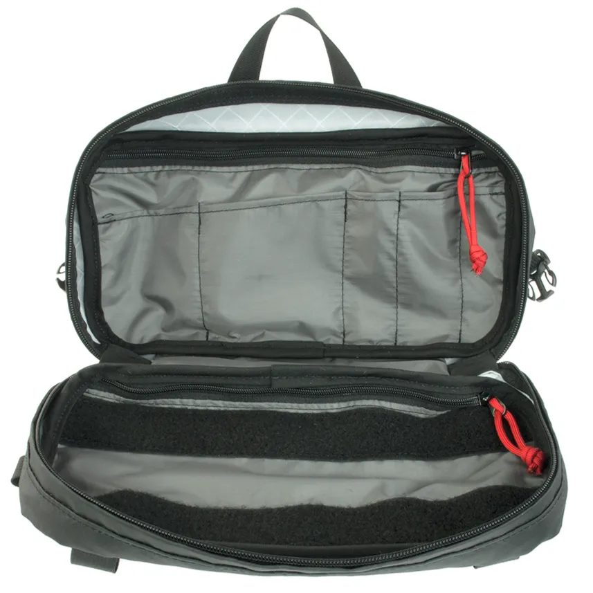 Pioneer 12 Hip Pack