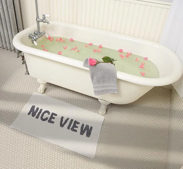 "NICE VIEW" TUFTED BATHMAT