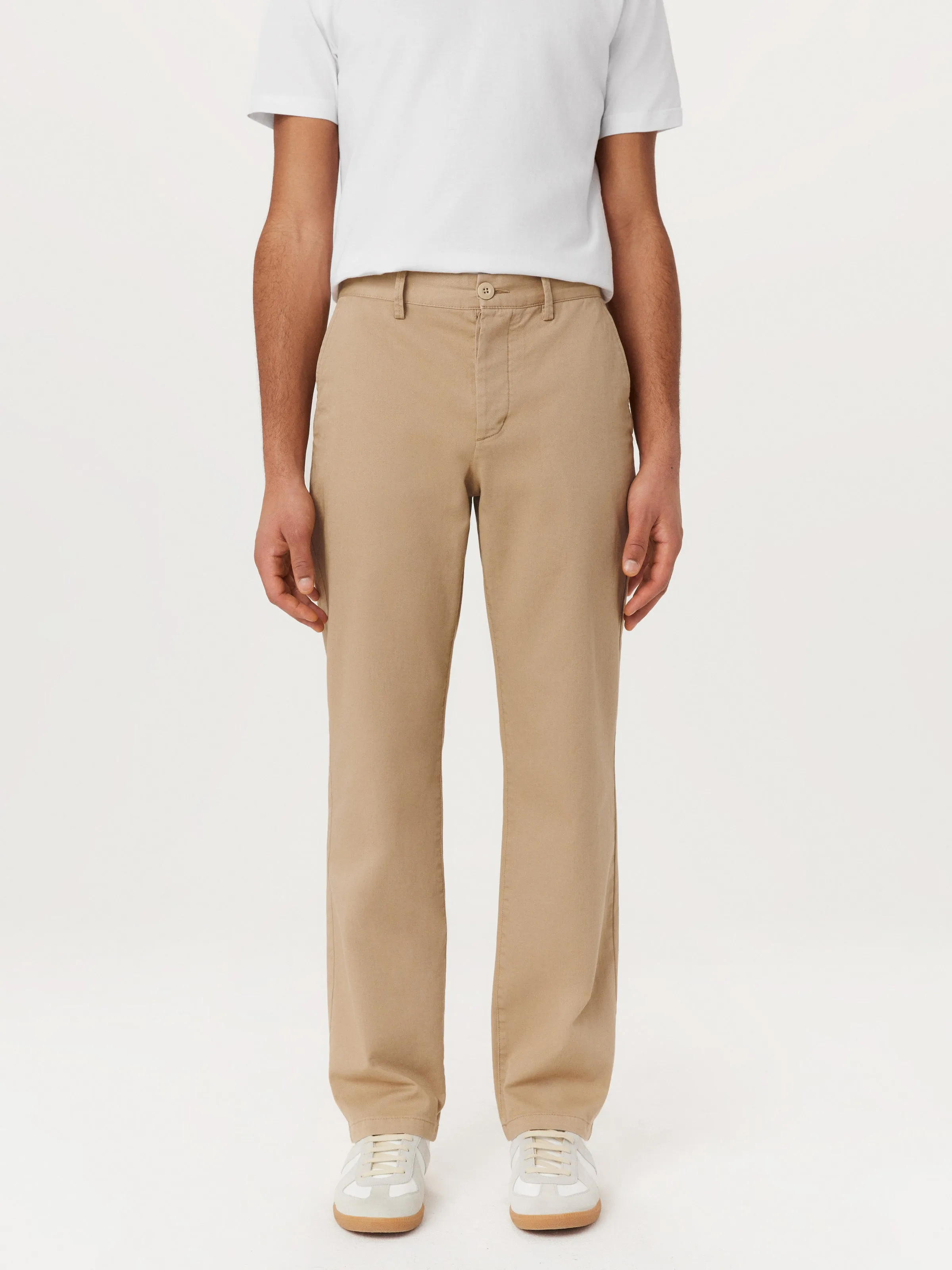 The Joey Straight Chino Pant in Sandstone