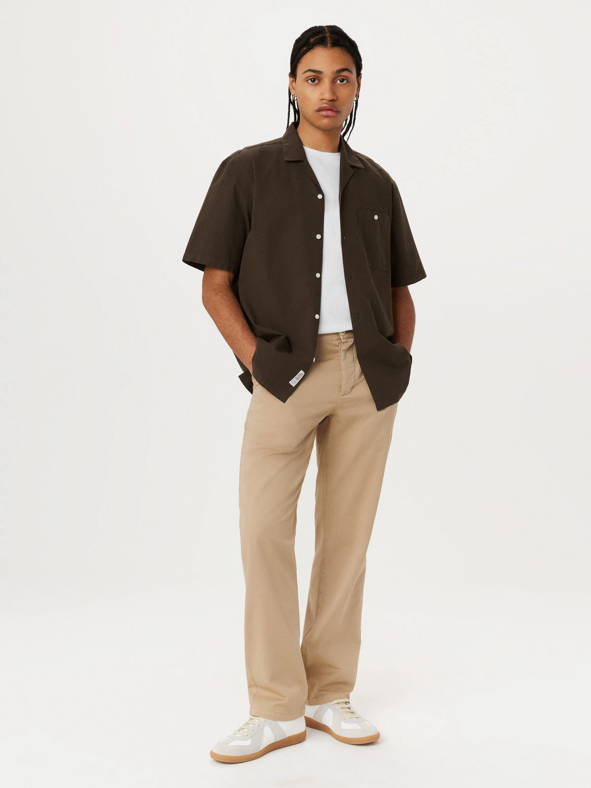 The Joey Straight Chino Pant in Sandstone