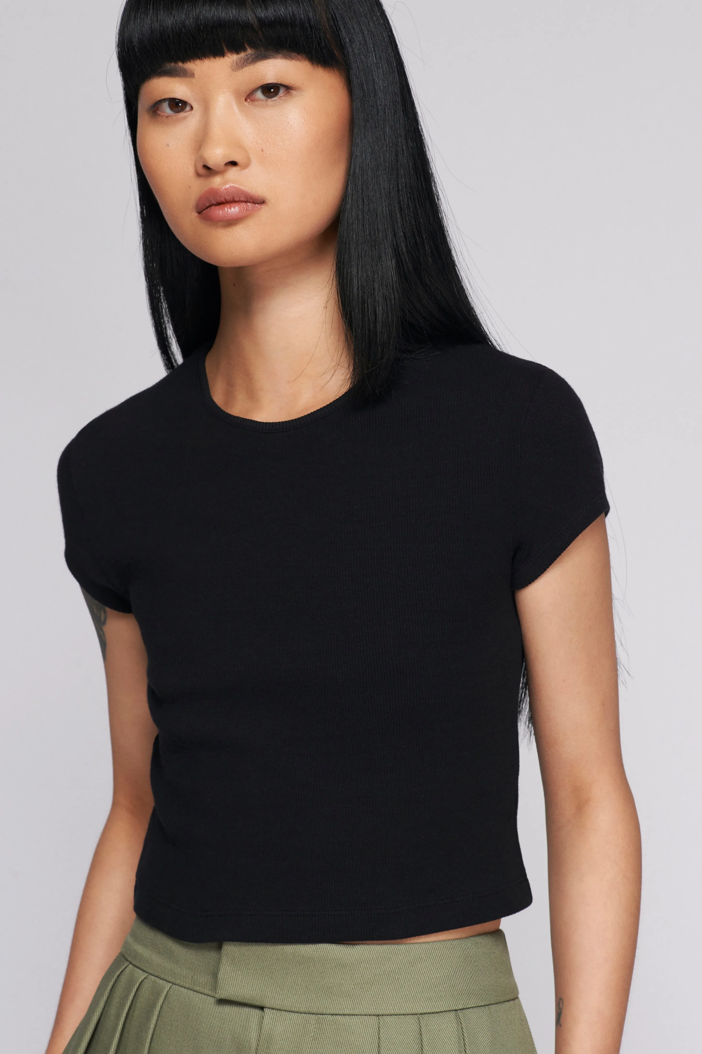 Women's Crop 90s Tee in Black