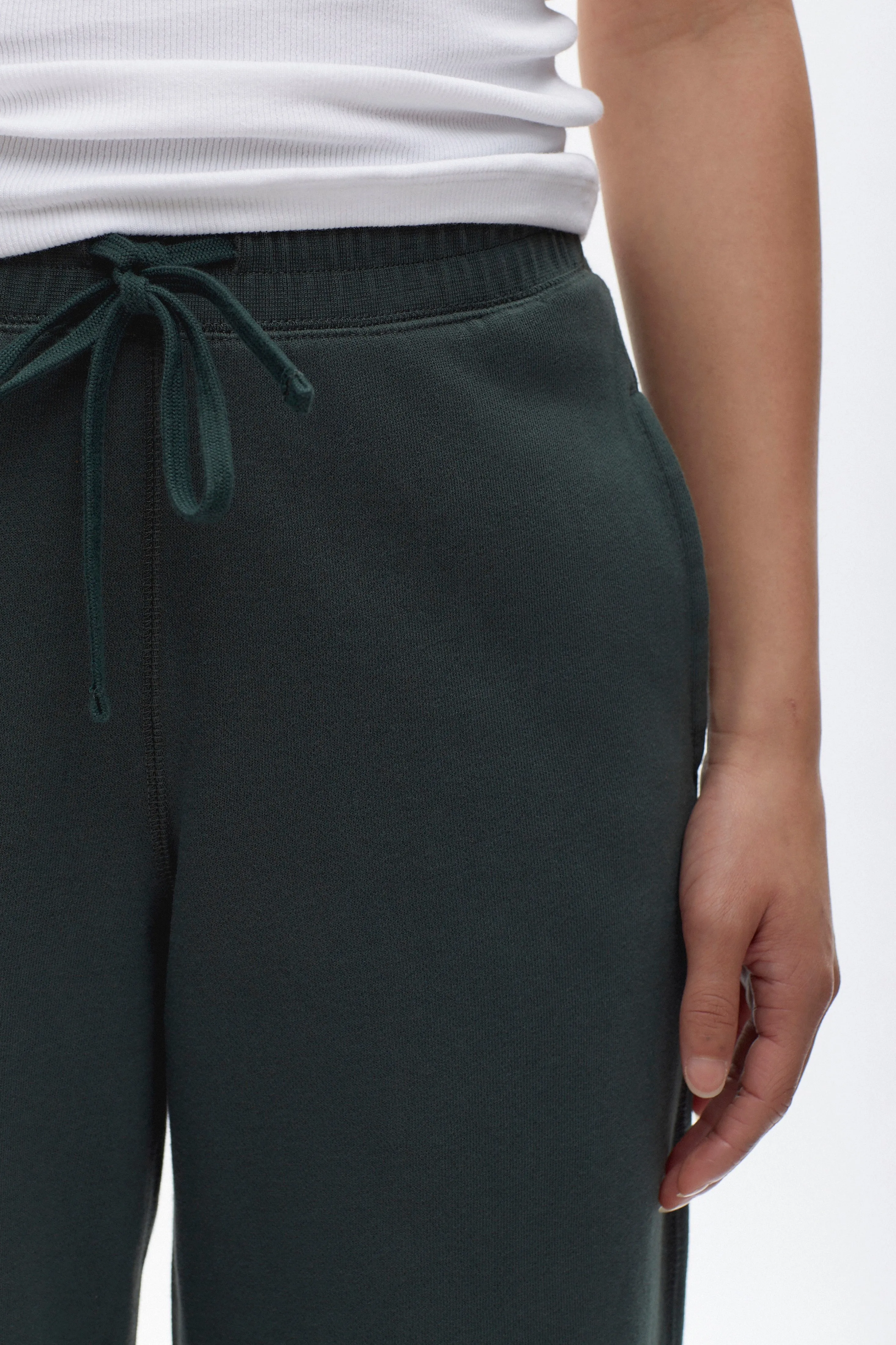 Women's Wide Leg Sweatpant in Racing Green