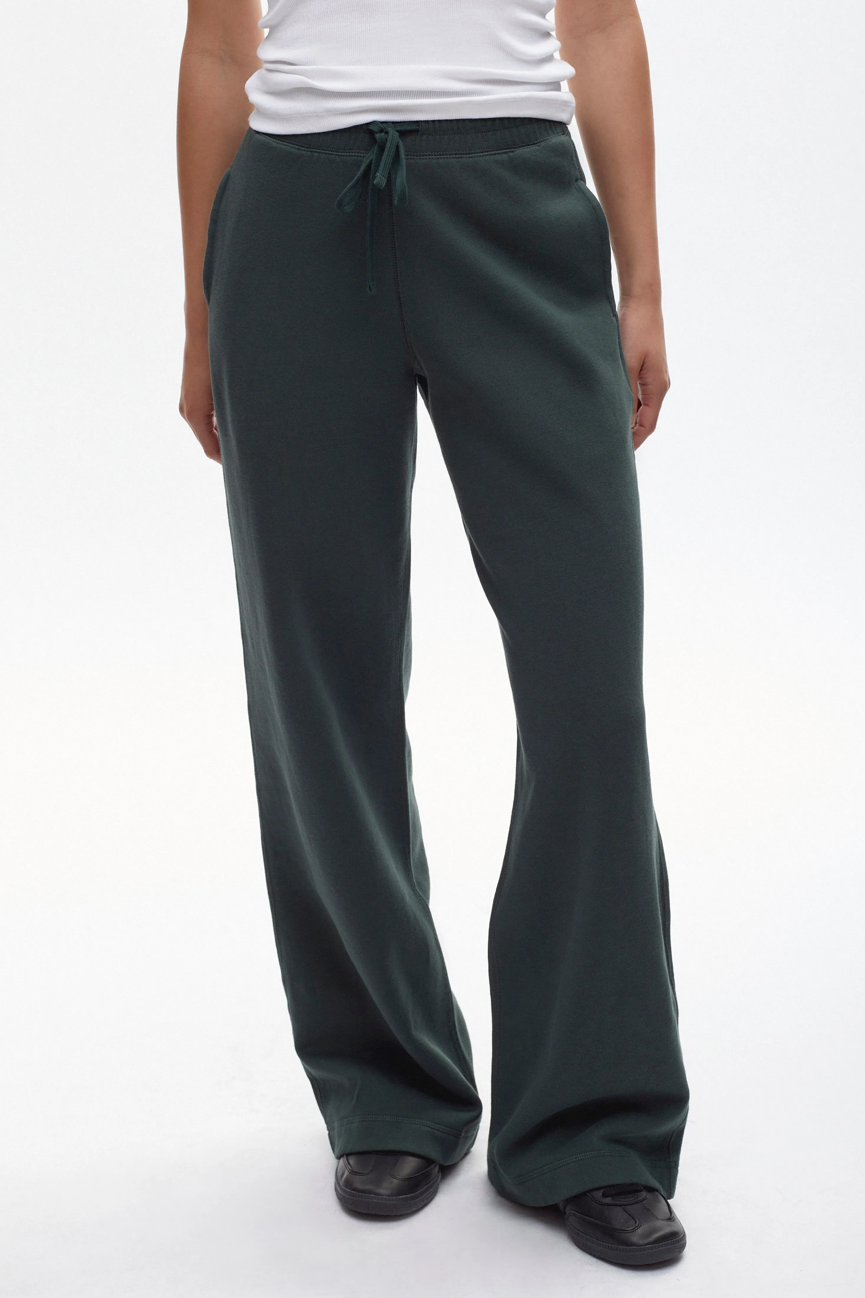 Women's Wide Leg Sweatpant in Racing Green